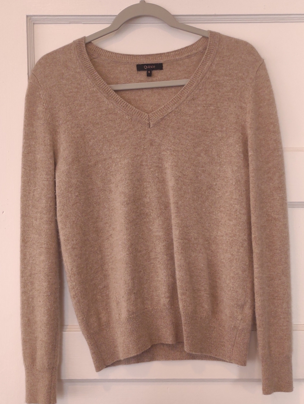 Quince Casmere V-Neck Sweater in Light Taupe